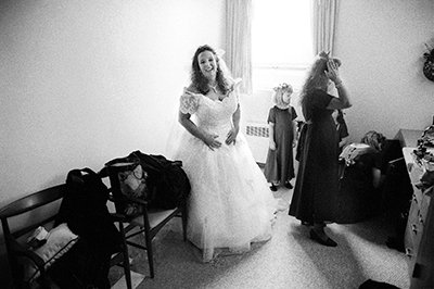 Bridal party getting ready
